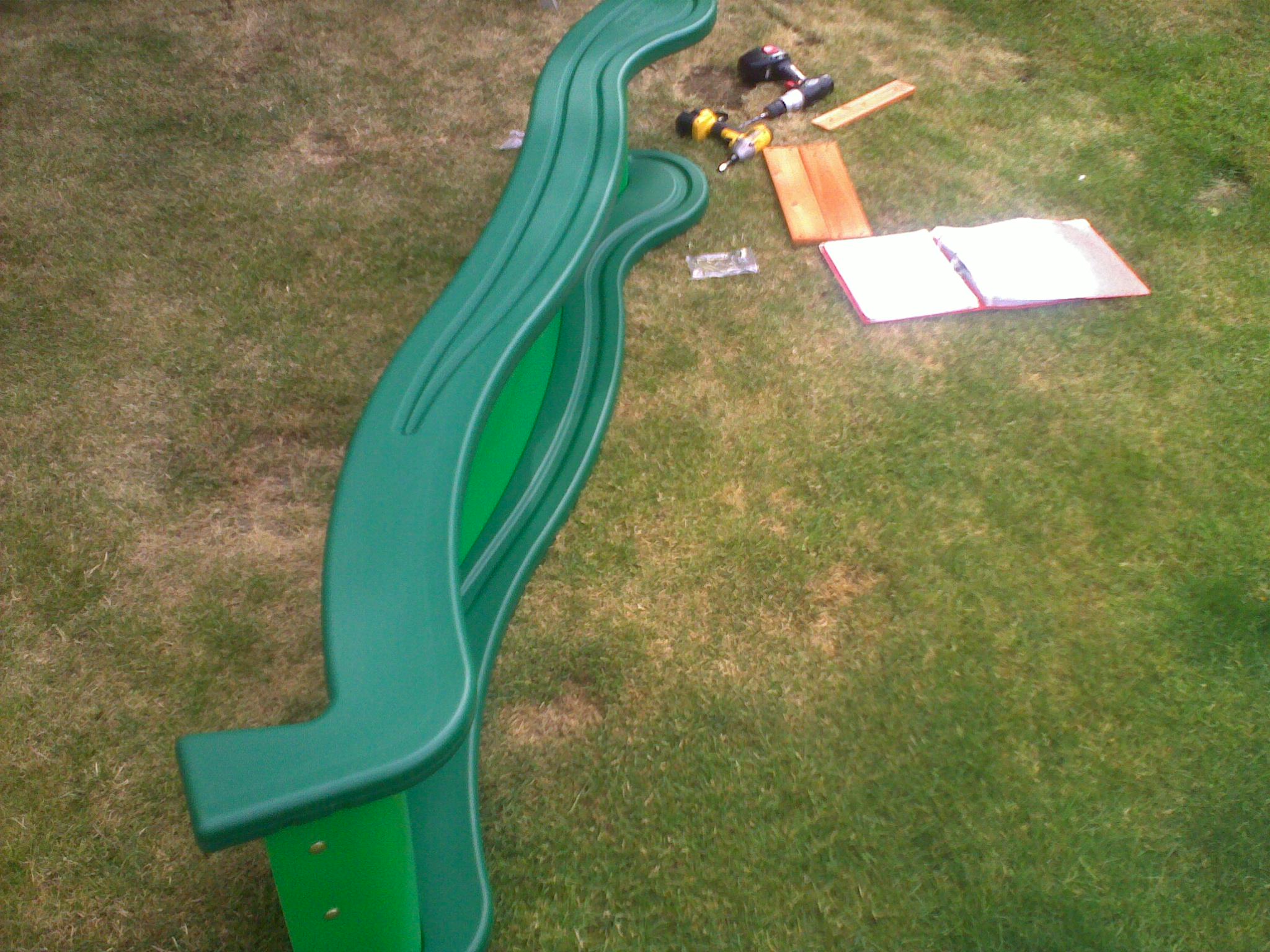 Building a Selwood Wavy Flat Pack Climbing Frame Slide