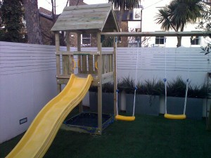 Jungle Gym Playset and Climbing Frame - Climbing Frame Installer How to Guides