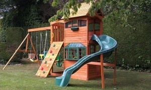 Stoneybrook Lodge Deluxe Playset from Selwood Climbing Frames