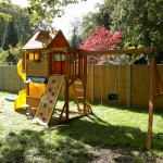 Construction of the Selwood Summerville Climbing Frame