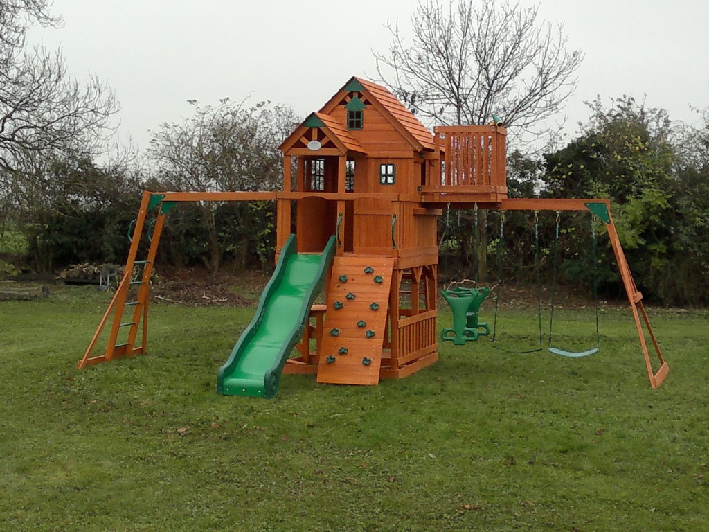 Selwood Skyfort Cedar Wood Climbing Frame Climbing Frame Installer