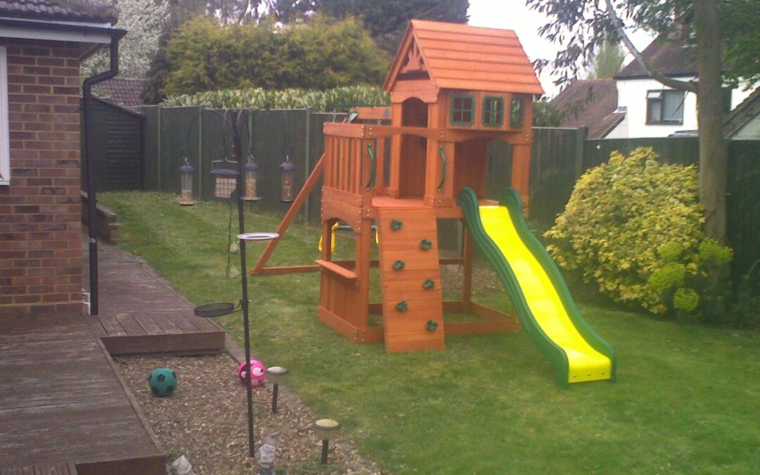 Selwood Atlantis Cedar Wooden Climbing Frame UK Climbing Frame Installer