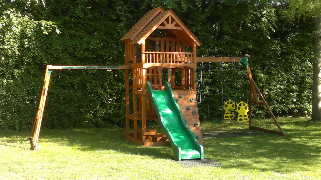 Selwood Highlander Climbing Frames UK Climbing Frame Installer