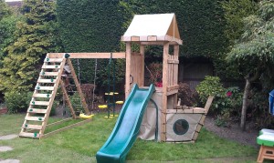 The Plum Endeavour Climbing Frame