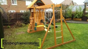 Selwood Osborn Climbing Frame Climbing Frame Installation