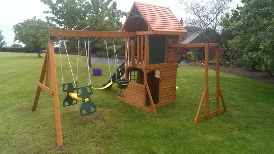 The Selwood Ridgeview Deluxe Climbing Frame