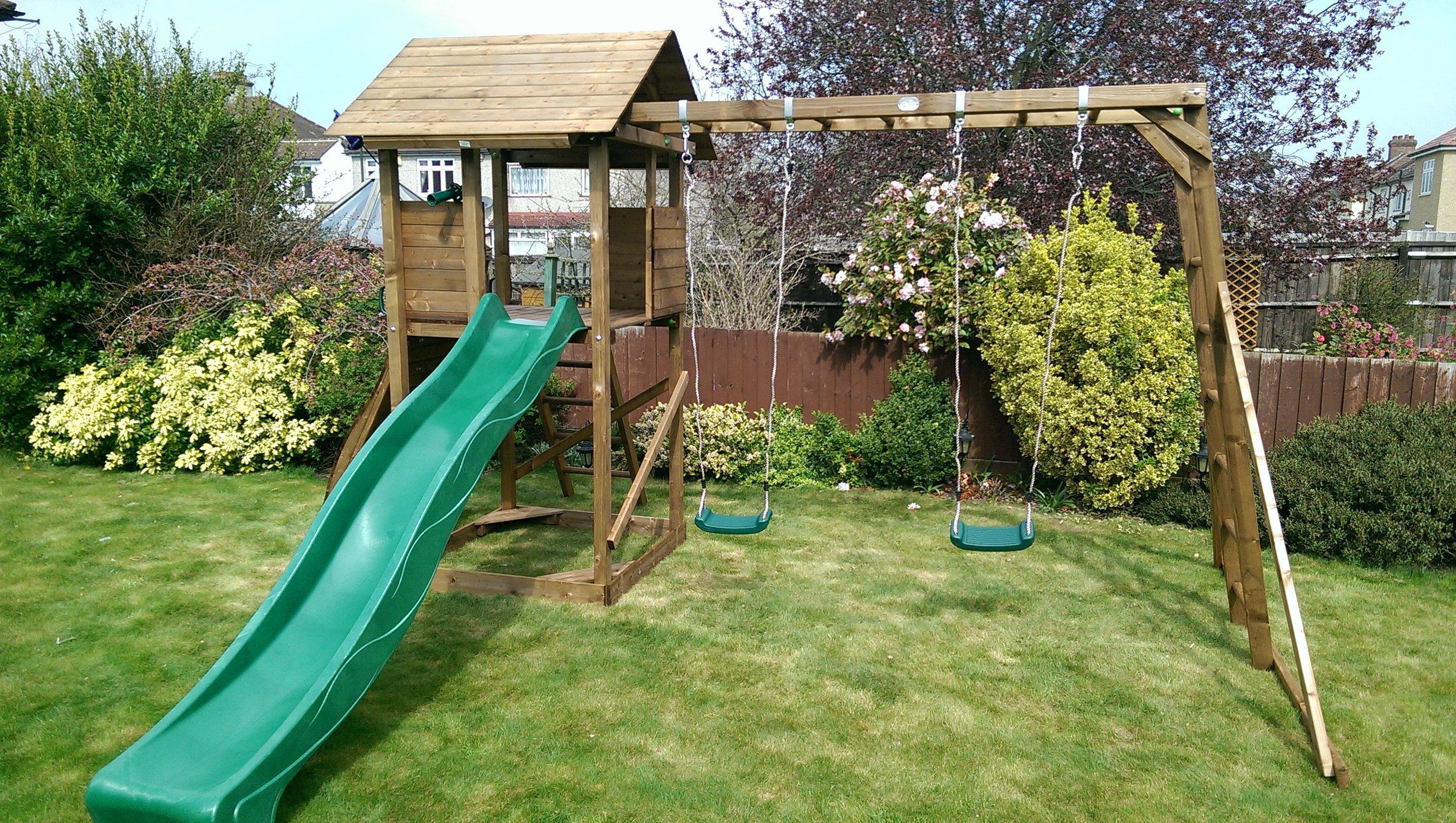 The Dunster House MaxiFort Frontier Climbing Frame