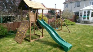 Dunster House MaxiFort Frontier Climbing Frame 