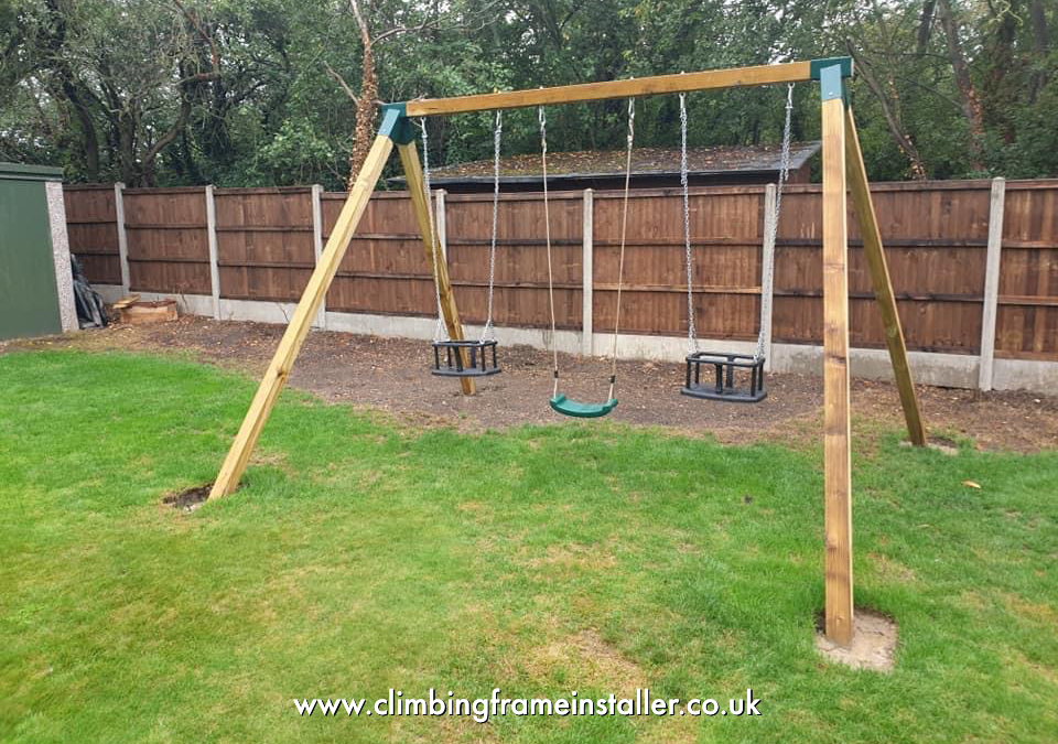 Commercial 3 position swing set